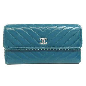 Chanel V-Stich Blue Leather wallet
